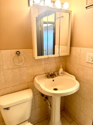 $1,750 | 424 Elgin Avenue, Unit 8, Forest Park, IL 60130