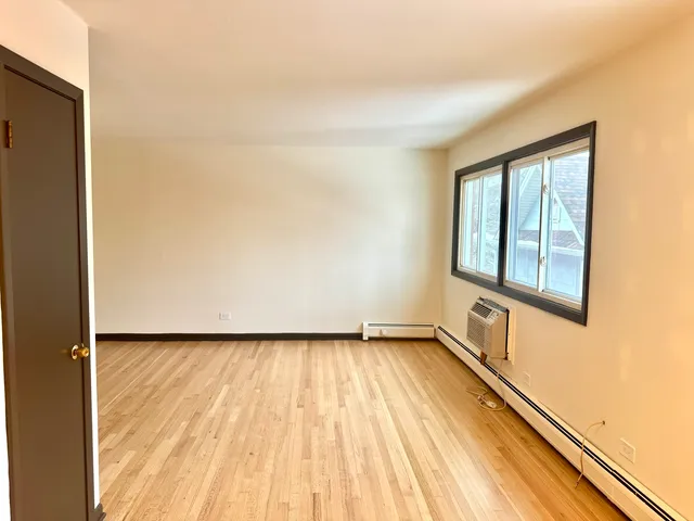 $1,750 | 424 Elgin Avenue, Unit 8, Forest Park, IL 60130