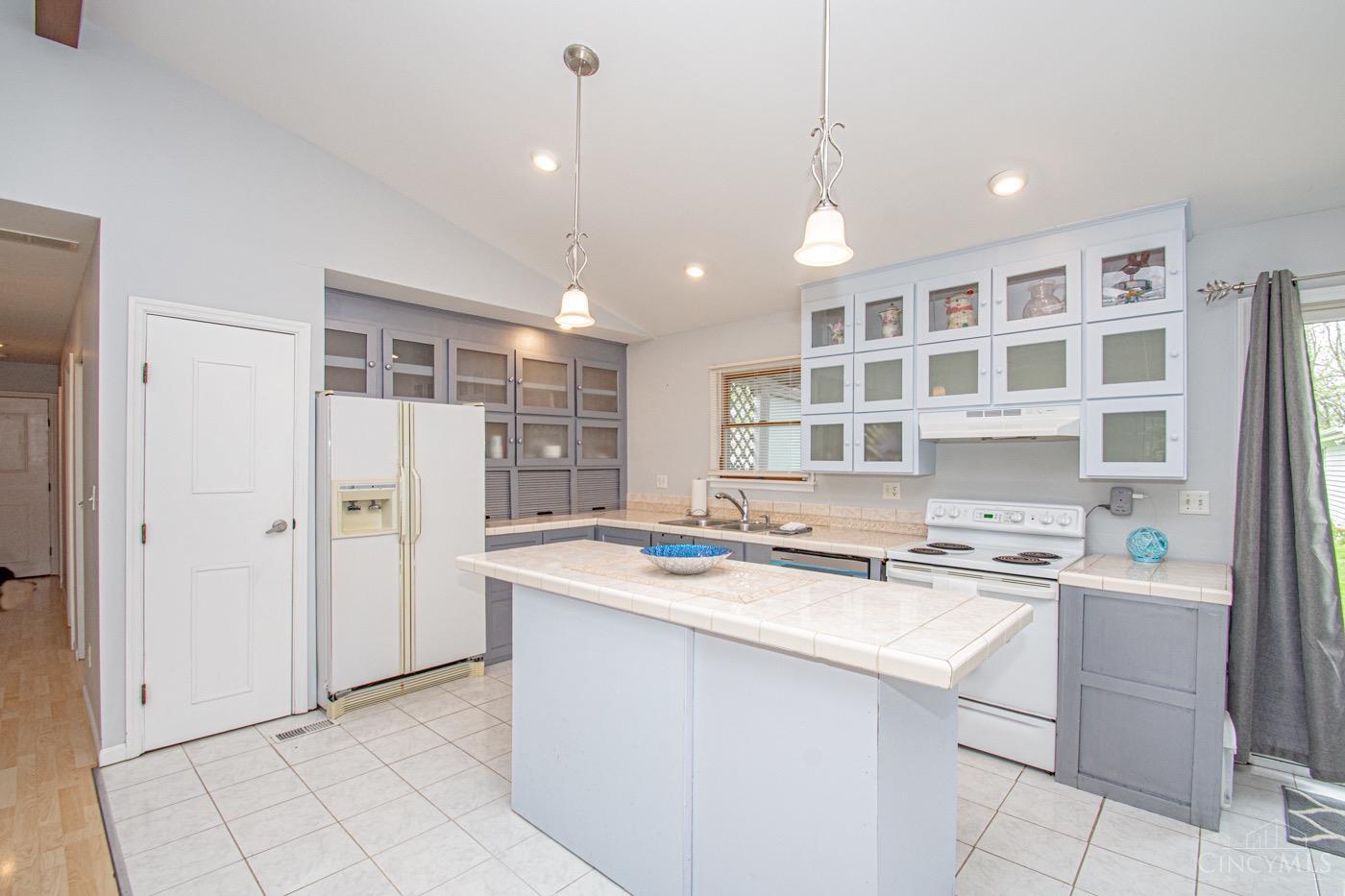 5585 Horseshoe Bend Road Hamilton, OH 45011 - Photo 7 of 32 Gallery Image 7
