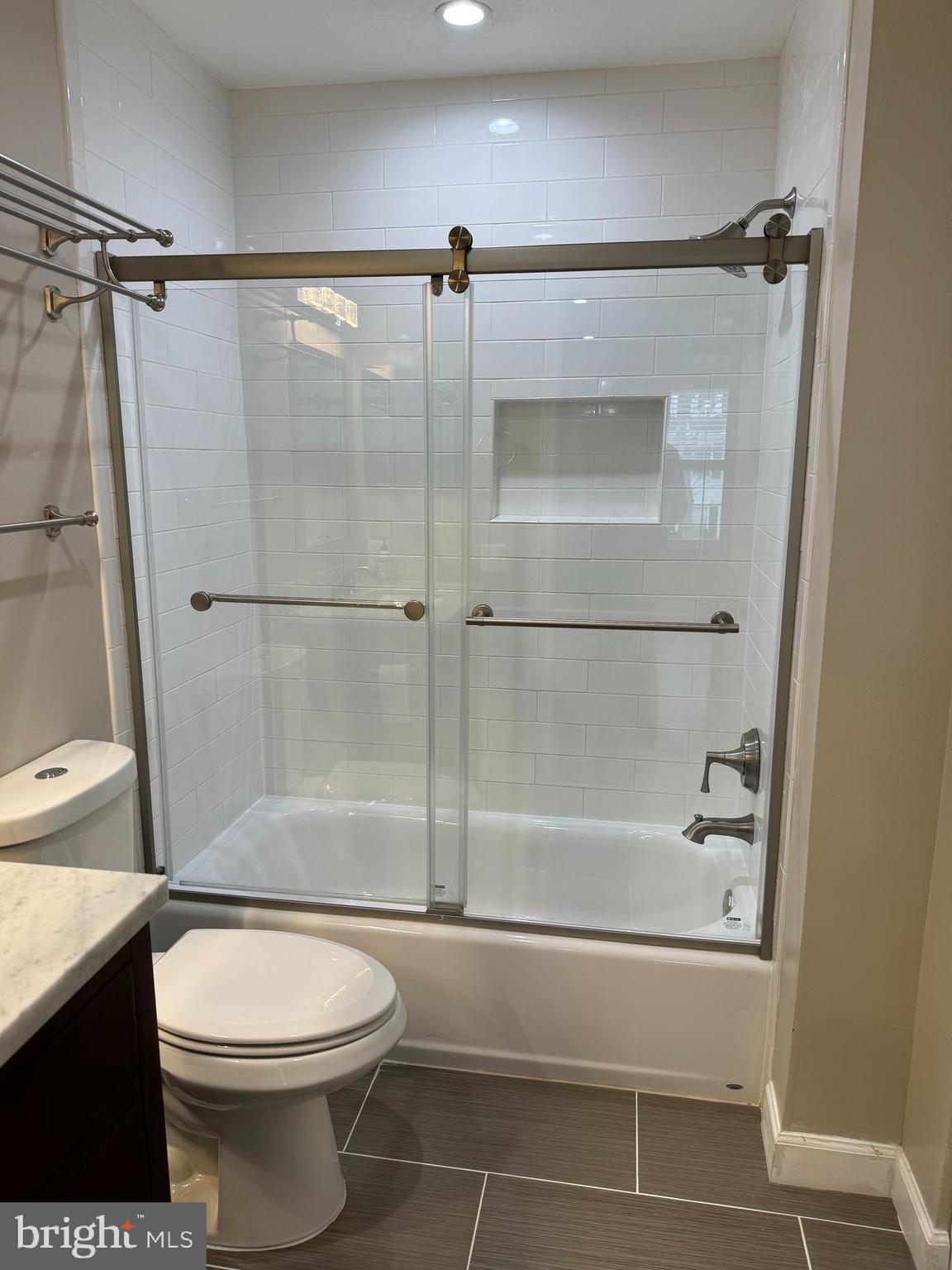 106 Fort Evans Road Southeast, Unit C Leesburg, VA 20175 - Photo 12 of 14 2nd bathroom