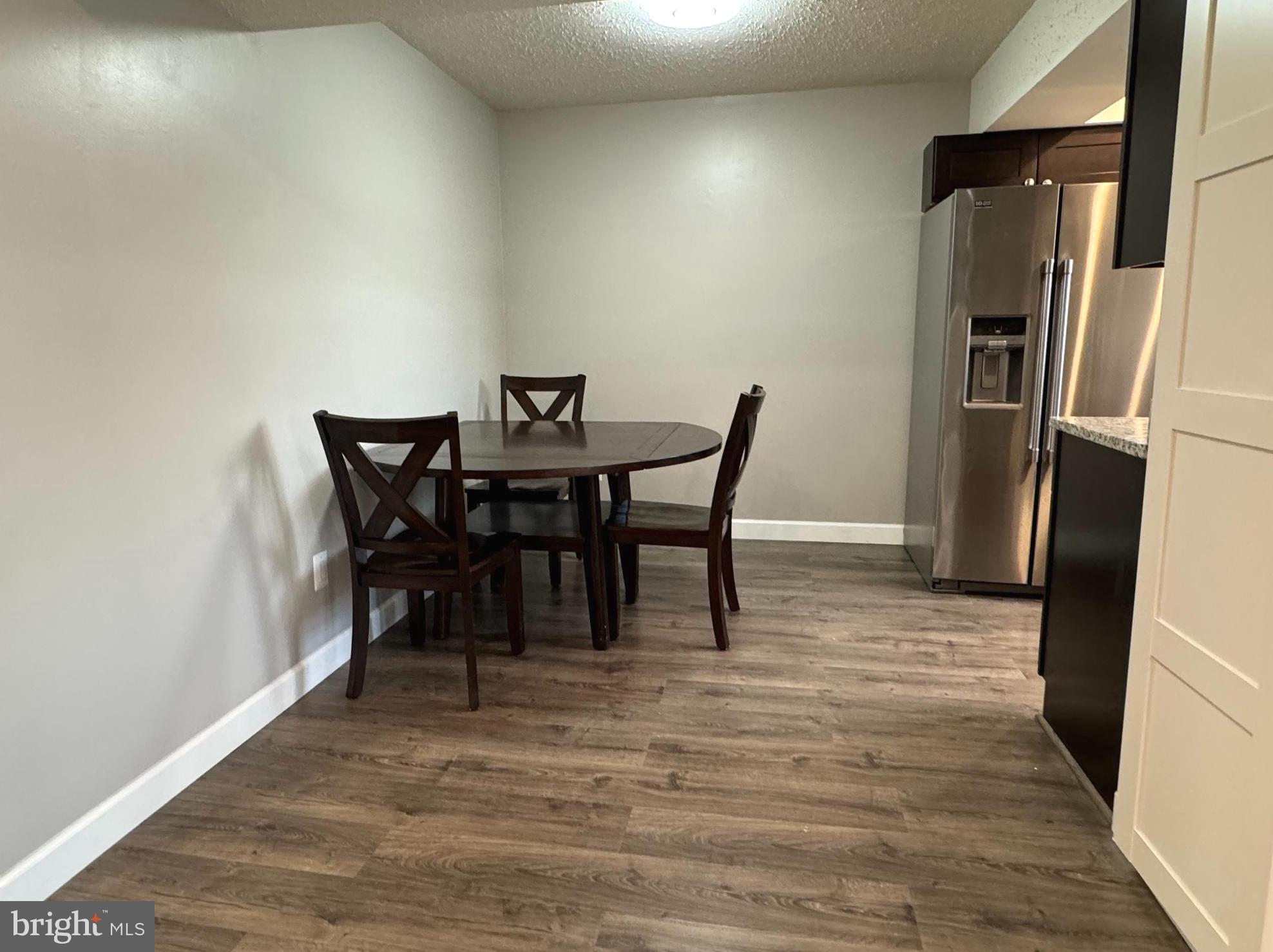 106 Fort Evans Road Southeast, Unit C Leesburg, VA 20175 - Photo 6 of 14 Eat-in kitchen