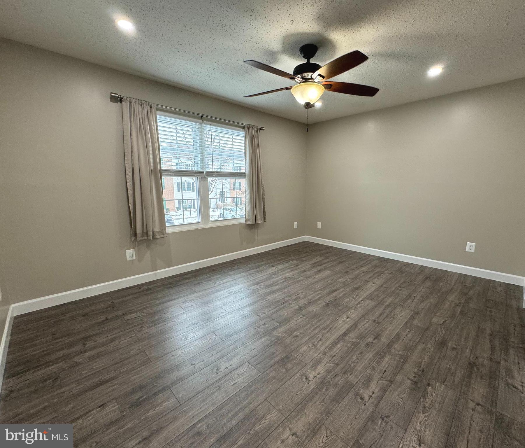 106 Fort Evans Road Southeast, Unit C Leesburg, VA 20175 - Photo 7 of 14 Primary bedroom