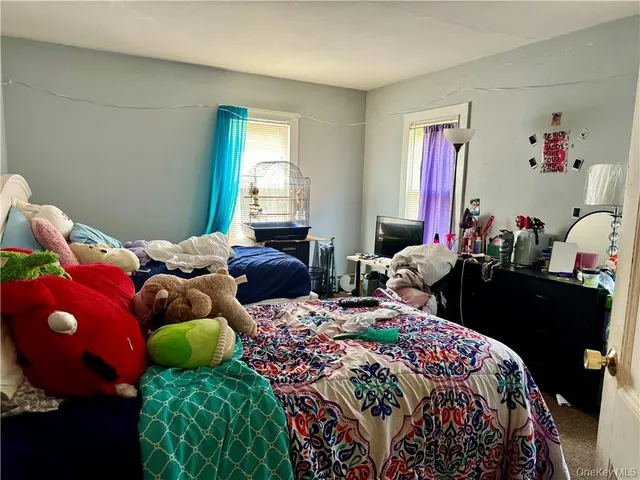 $1,950 | 19 Bloomingburg Road, Middletown, NY 10940