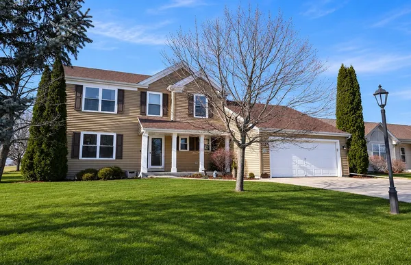 $499,900 | W142N9823 Amber Drive, Germantown, WI 53022