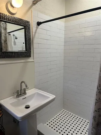 $2,500 | 1133 South Leggett Drive, Unit B, Abilene, TX 79605