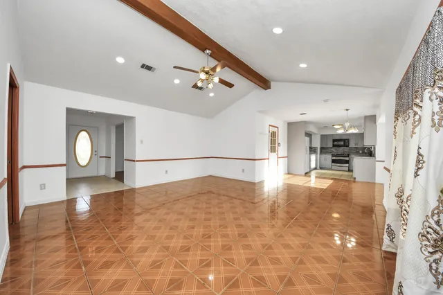 $2,300 | 13103 Suzanne Street, Stafford, TX 77477