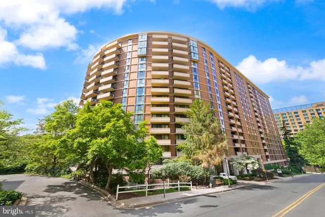 $475,000 | 4620 North Park Avenue, Unit 1206E, Chevy Chase, MD 20815