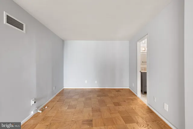 $475,000 | 4620 North Park Avenue, Unit 1206E, Chevy Chase, MD 20815