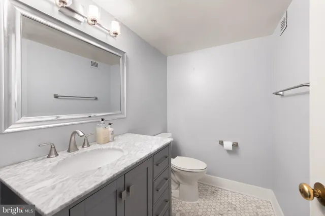 $475,000 | 4620 North Park Avenue, Unit 1206E, Chevy Chase, MD 20815