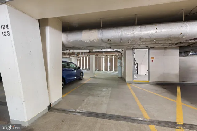 $475,000 | 4620 North Park Avenue, Unit 1206E, Chevy Chase, MD 20815