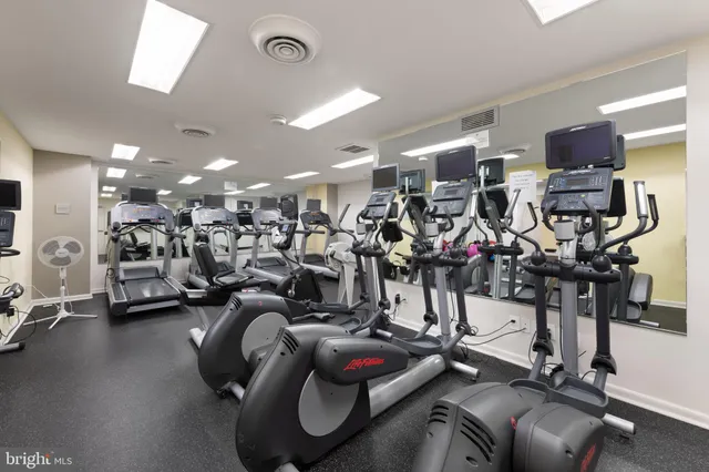 $475,000 | 4620 North Park Avenue, Unit 1206E, Chevy Chase, MD 20815