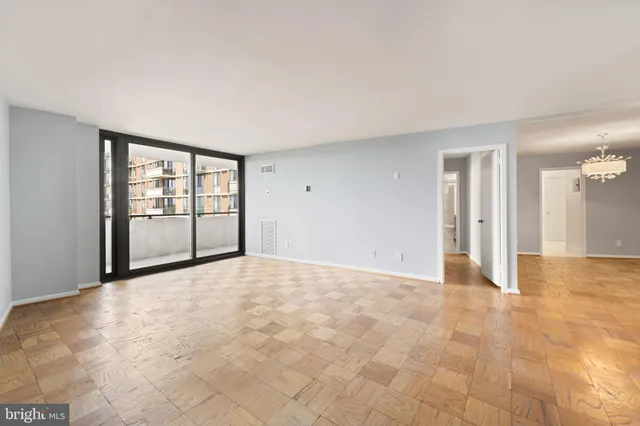 $475,000 | 4620 North Park Avenue, Unit 1206E, Chevy Chase, MD 20815