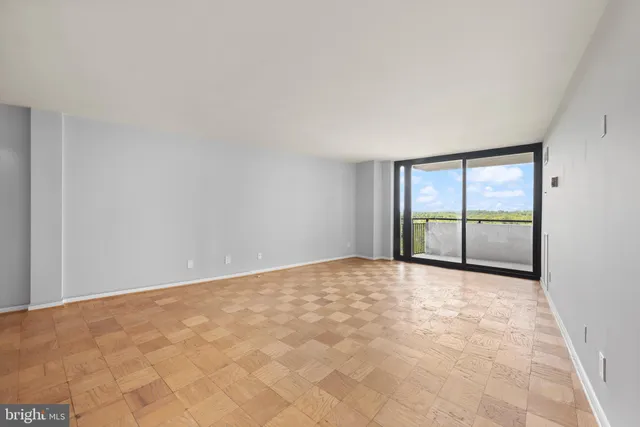 $475,000 | 4620 North Park Avenue, Unit 1206E, Chevy Chase, MD 20815