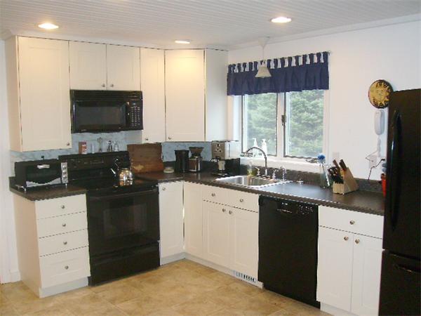 6 Bramblewood Cross Road Little Compton, RI 02837 - Photo 3 of 15