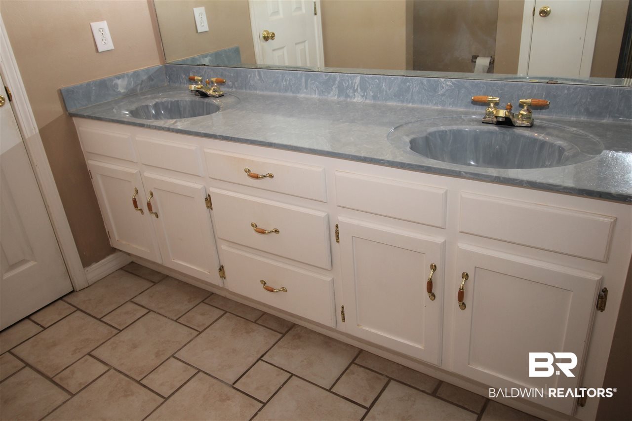 570 Cheryil Lane Mobile, AL 36695 - Photo 12 of 26