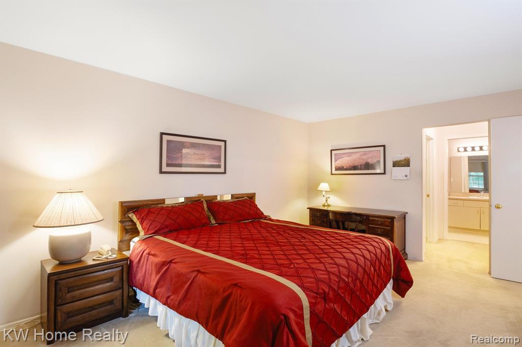29691 Pine Ridge Circle Farmington Hills, MI 48331 - Photo 22 of 39