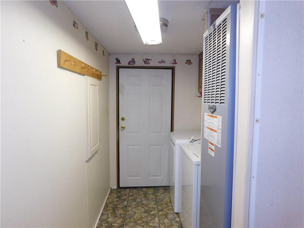612 Upper Middletown Road Smock, PA 15480 - Photo 6 of 17 a bathroom with a shower and a sink
