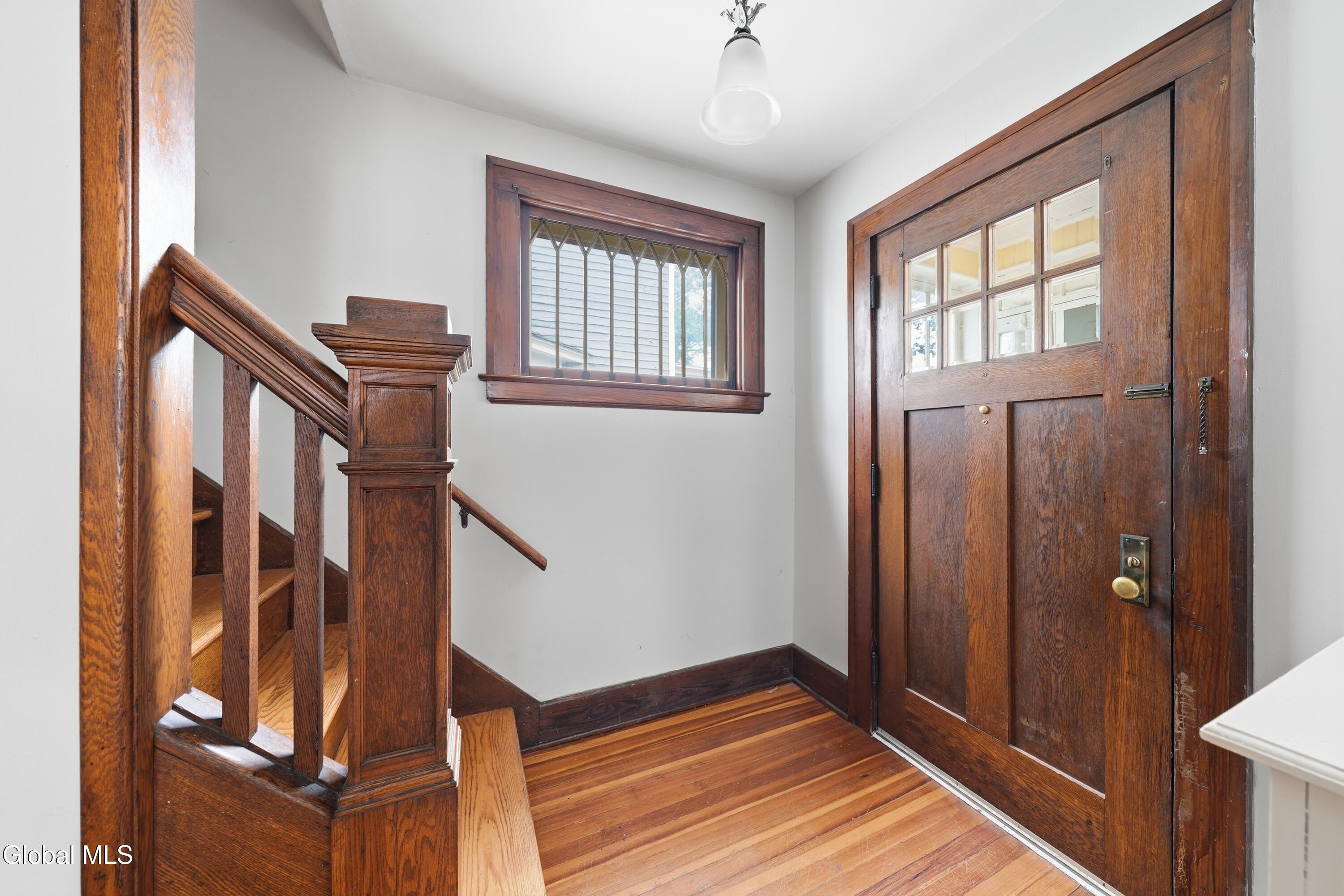 1069 Van Antwerp Road Niskayuna, NY 12309 - Photo 11 of 29 DSC06426