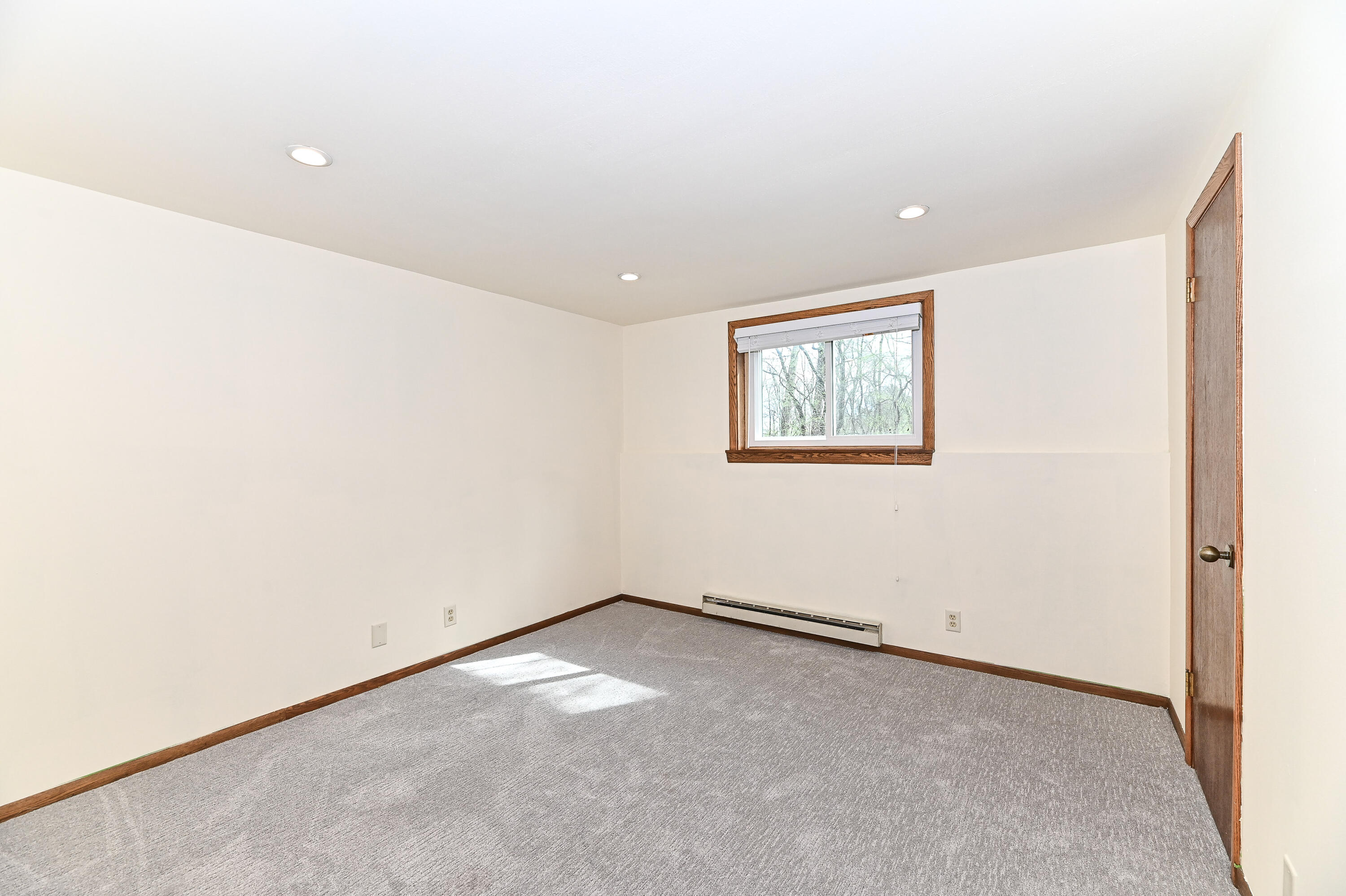 W3730 Scotch Bush Road Lafayette, WI 53121 - Photo 16 of 39 Bed 2