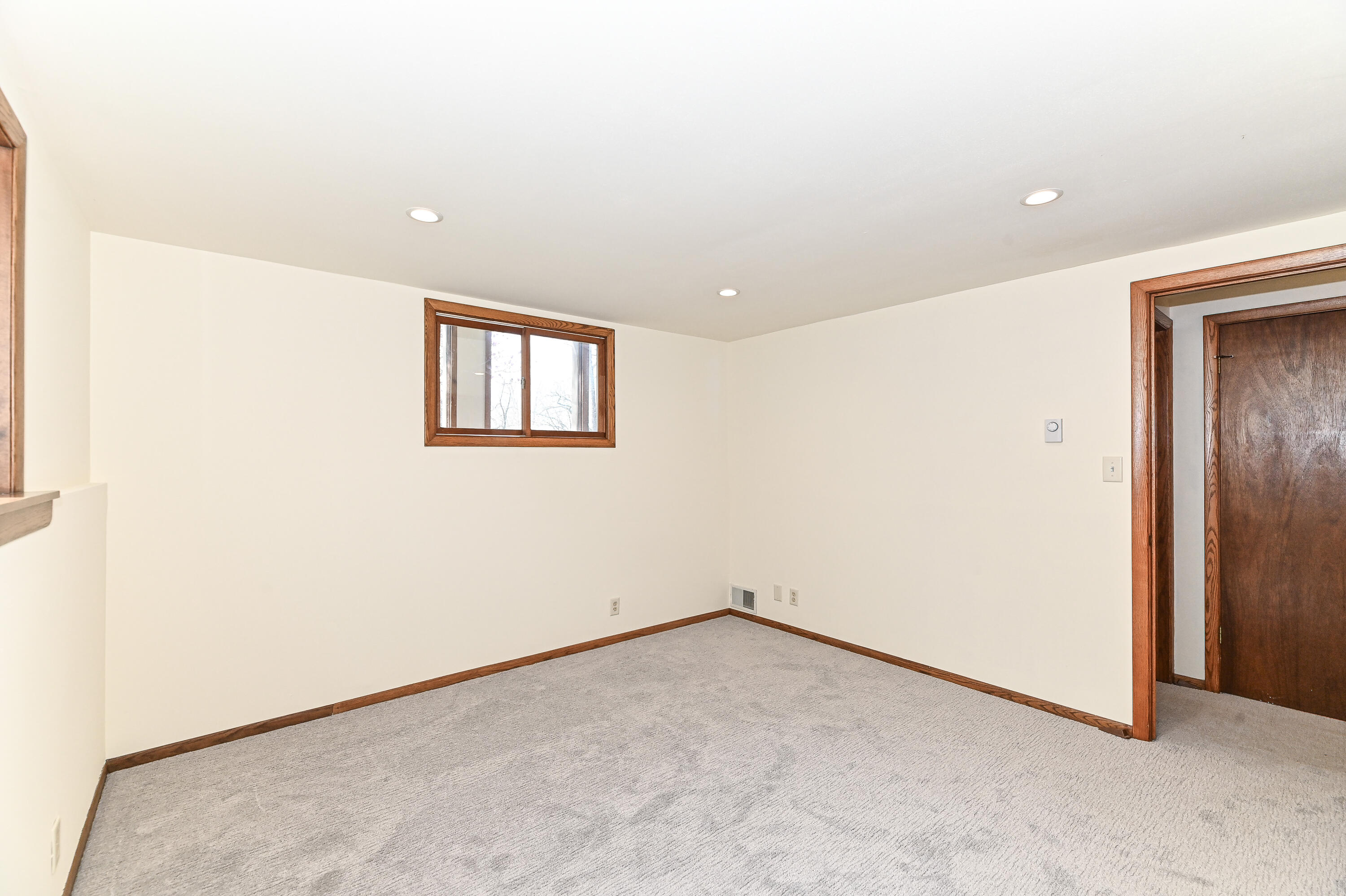 W3730 Scotch Bush Road Lafayette, WI 53121 - Photo 18 of 39 Bed 3