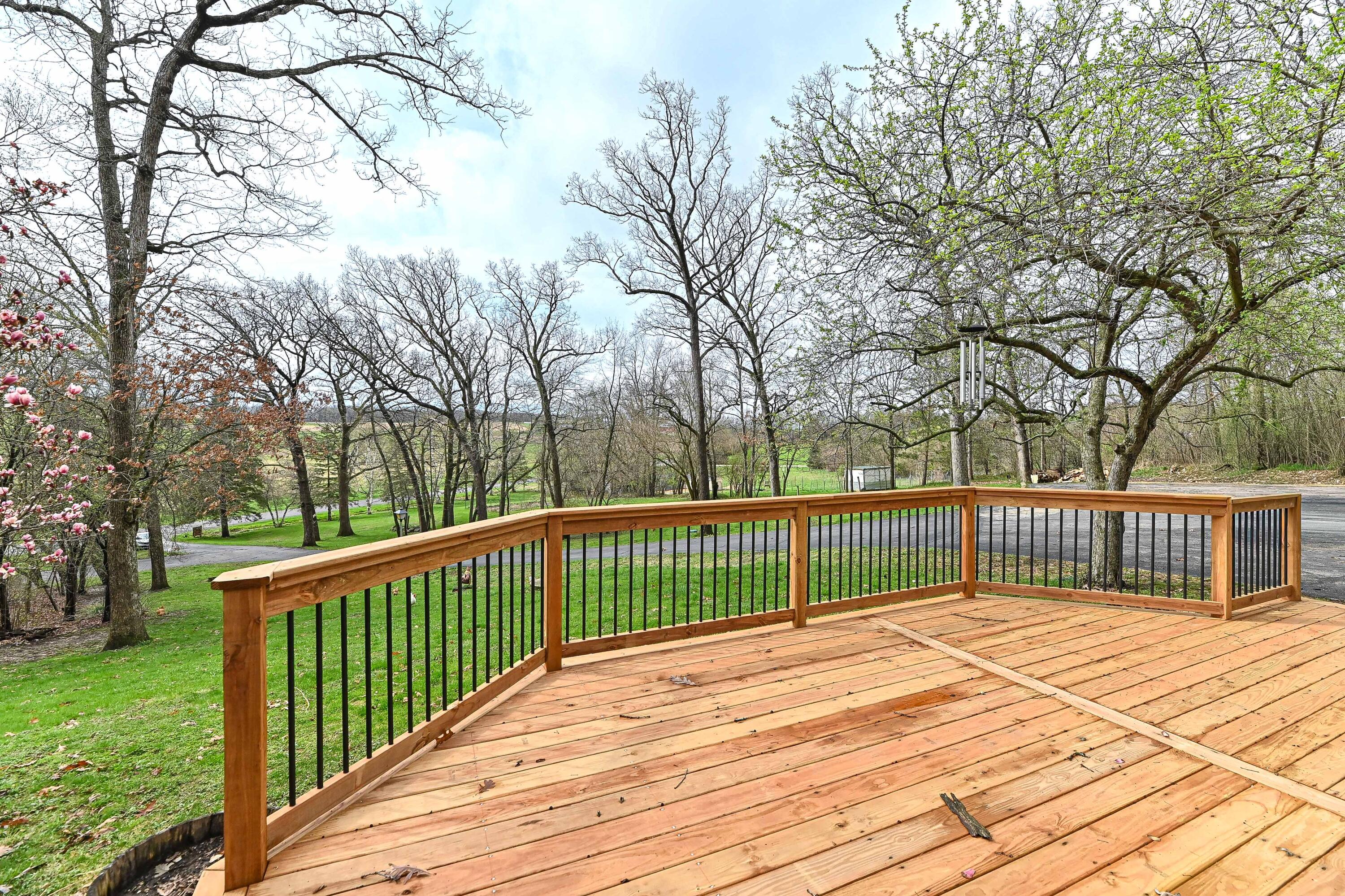 W3730 Scotch Bush Road Lafayette, WI 53121 - Photo 19 of 39 Front porch/deck