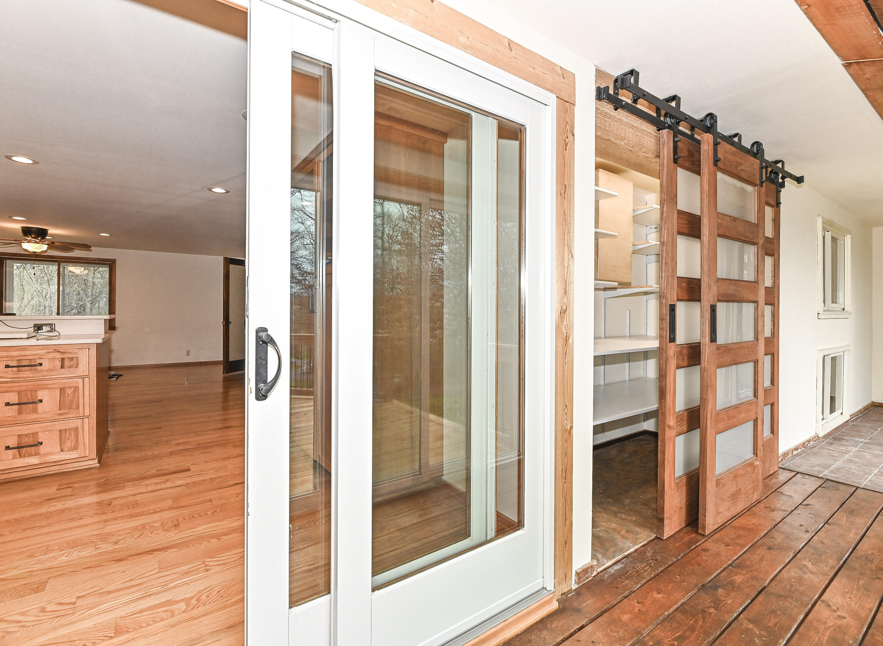 W3730 Scotch Bush Road Lafayette, WI 53121 - Photo 20 of 39 Solarium