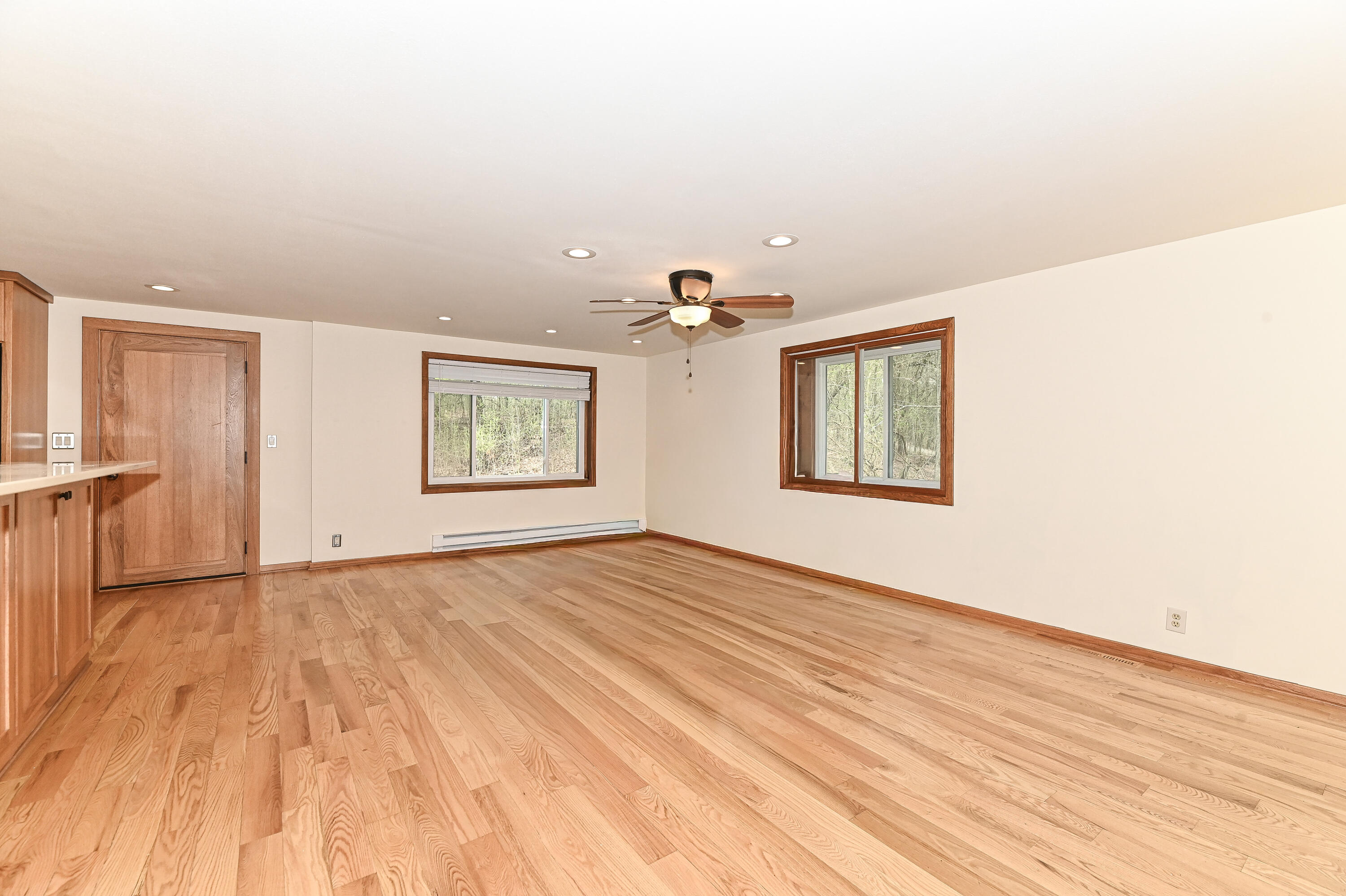 W3730 Scotch Bush Road Lafayette, WI 53121 - Photo 35 of 39 Main Living/dining