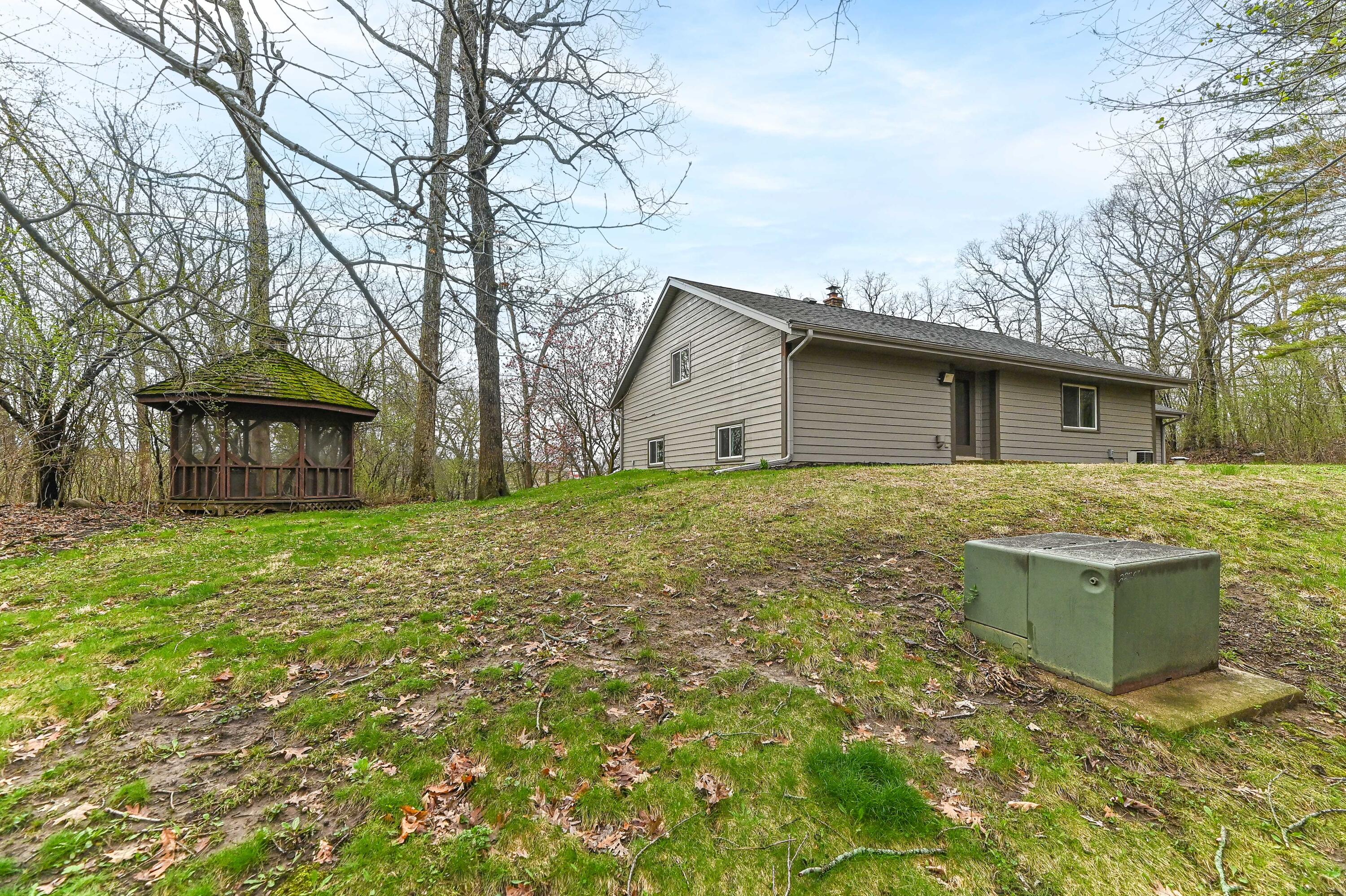 W3730 Scotch Bush Road Lafayette, WI 53121 - Photo 38 of 39 Rear view