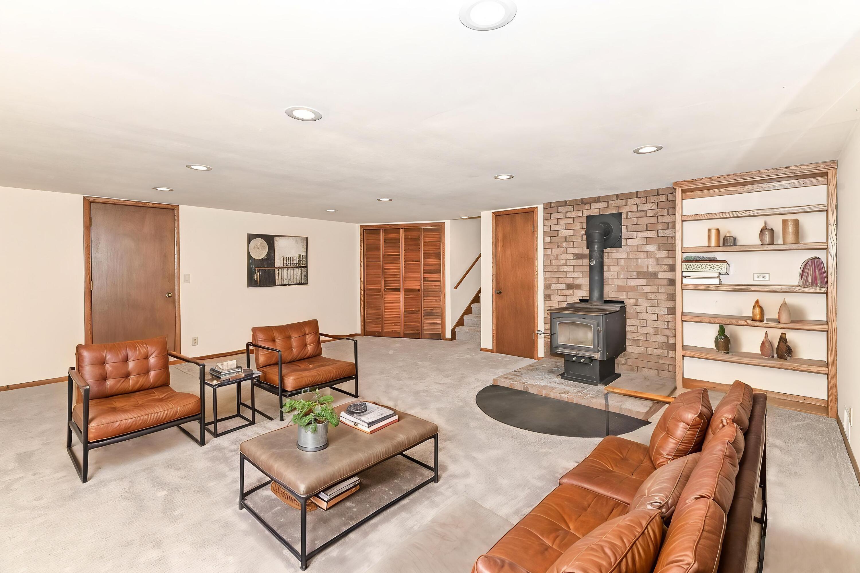 W3730 Scotch Bush Road Lafayette, WI 53121 - Photo 6 of 39 Virtually staged