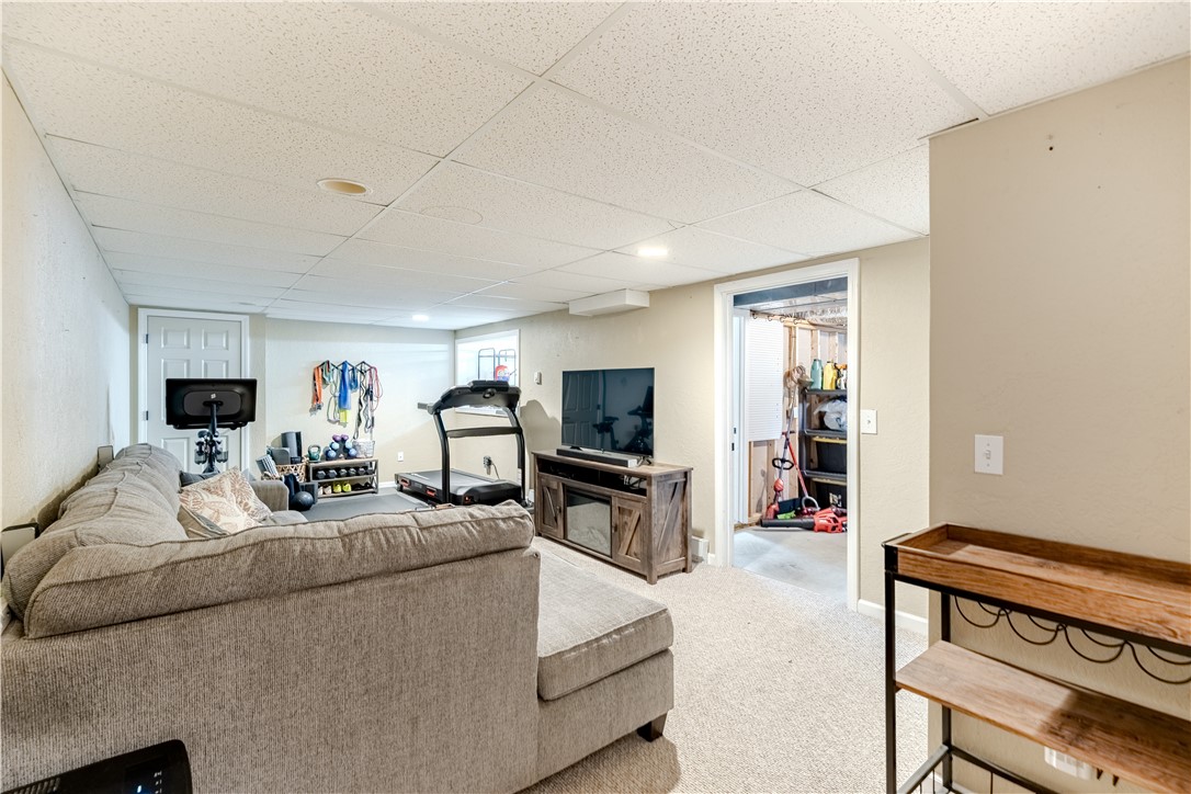 106 Canning Street Cumberland, RI 02864 - Photo 33 of 47