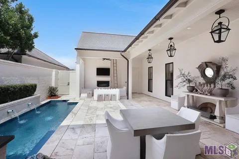 $1,099,000 | 11437 Center Ct Boulevard, Baton Rouge, LA 70810