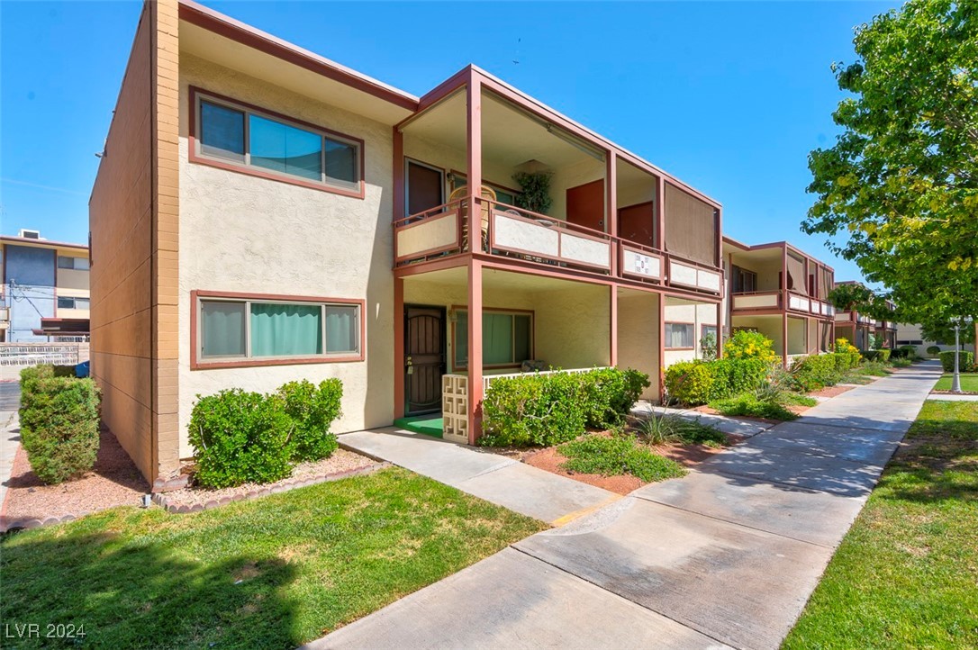 350 East Desert Inn Road, Unit D108 Las Vegas, NV 89109 - Photo 1 of 28 Gallery Image 1