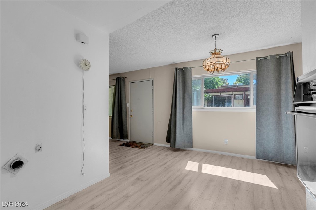 350 East Desert Inn Road, Unit D108 Las Vegas, NV 89109 - Photo 11 of 28 Gallery Image 11