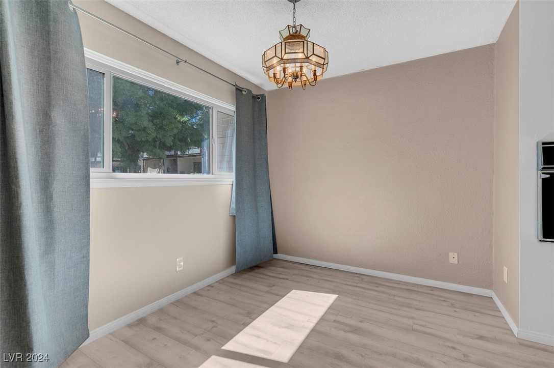 350 East Desert Inn Road, Unit D108 Las Vegas, NV 89109 - Photo 14 of 28 Gallery Image 14