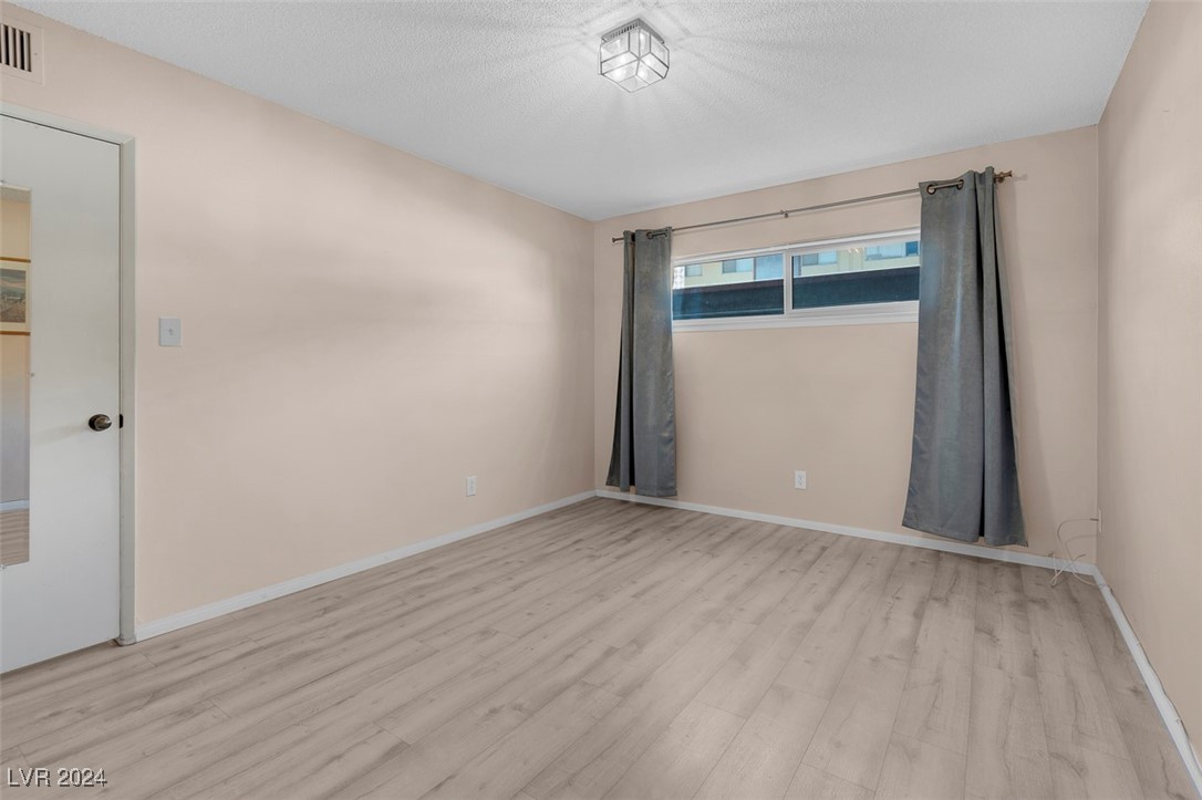 350 East Desert Inn Road, Unit D108 Las Vegas, NV 89109 - Photo 16 of 28 Gallery Image 16