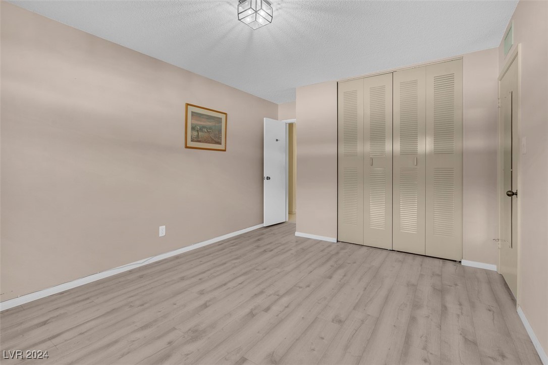 350 East Desert Inn Road, Unit D108 Las Vegas, NV 89109 - Photo 17 of 28 Gallery Image 17