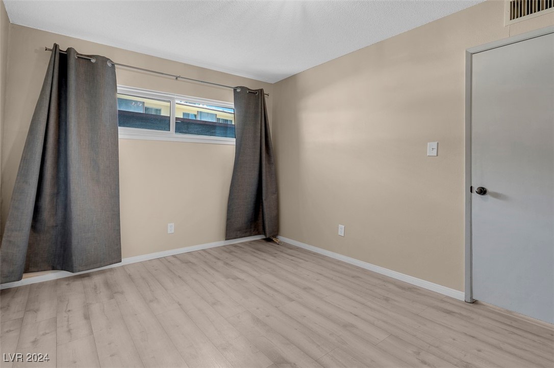 350 East Desert Inn Road, Unit D108 Las Vegas, NV 89109 - Photo 21 of 28 Gallery Image 21