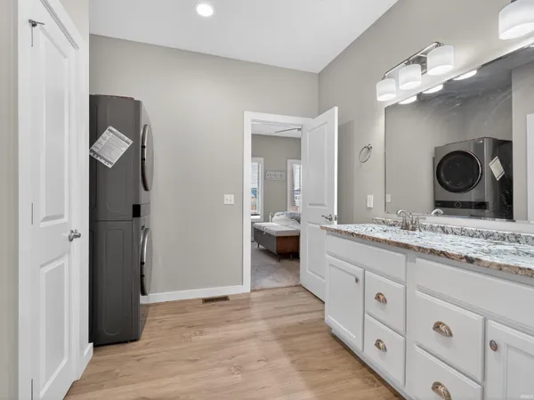 $719,900 | 930 Cascata Trail, Huntertown, IN 46748