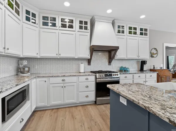 $719,900 | 930 Cascata Trail, Huntertown, IN 46748