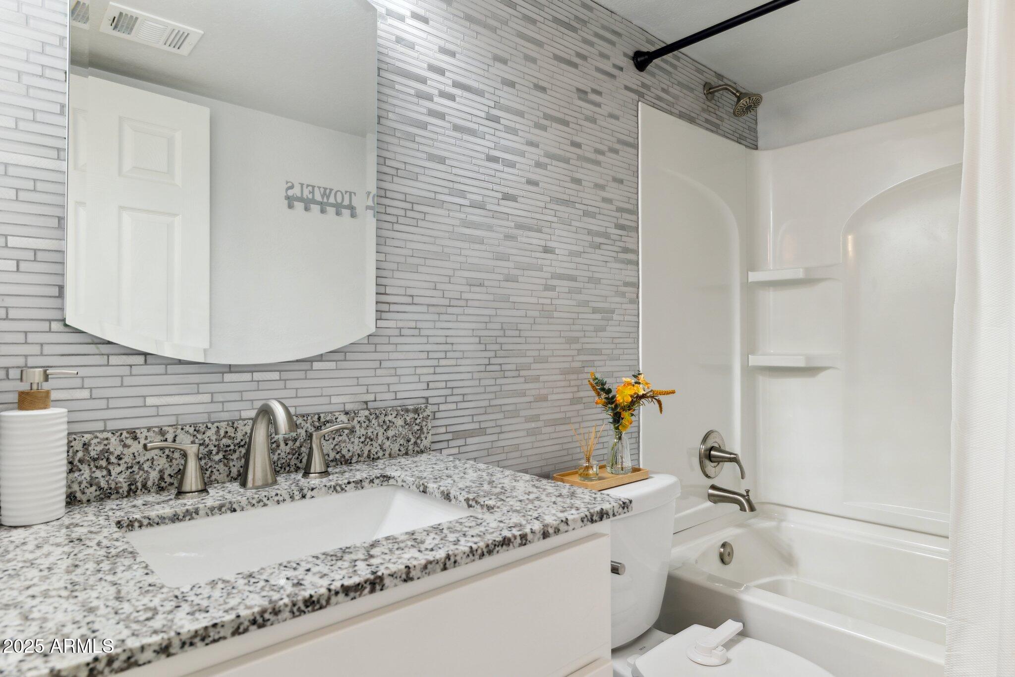 3023 East John Cabot Road Phoenix, AZ 85032 - Photo 17 of 22 26-web-or-mls-3023-e-john-cabot-dr