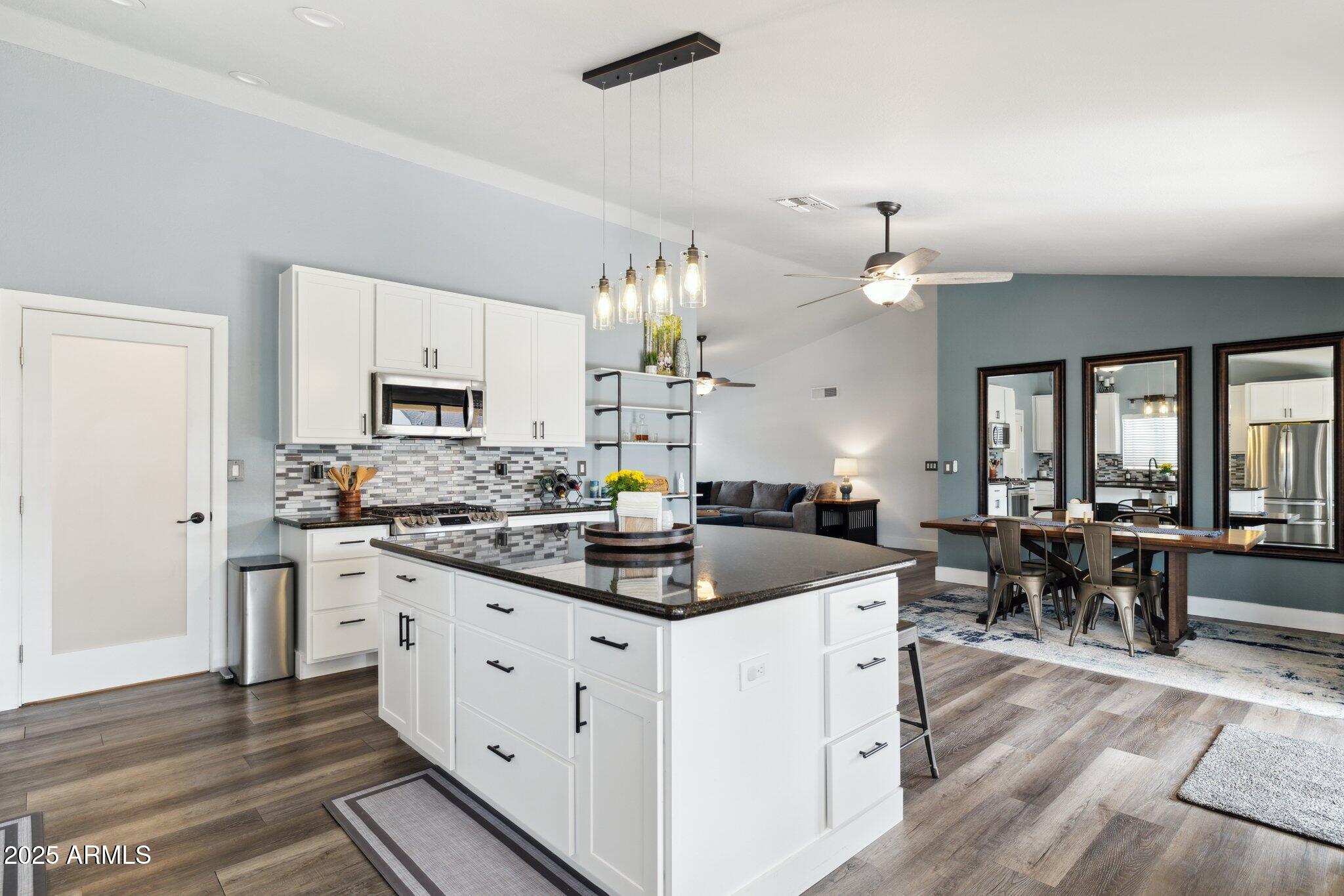 3023 East John Cabot Road Phoenix, AZ 85032 - Photo 9 of 22 11-web-or-mls-3023-e-john-cabot-dr