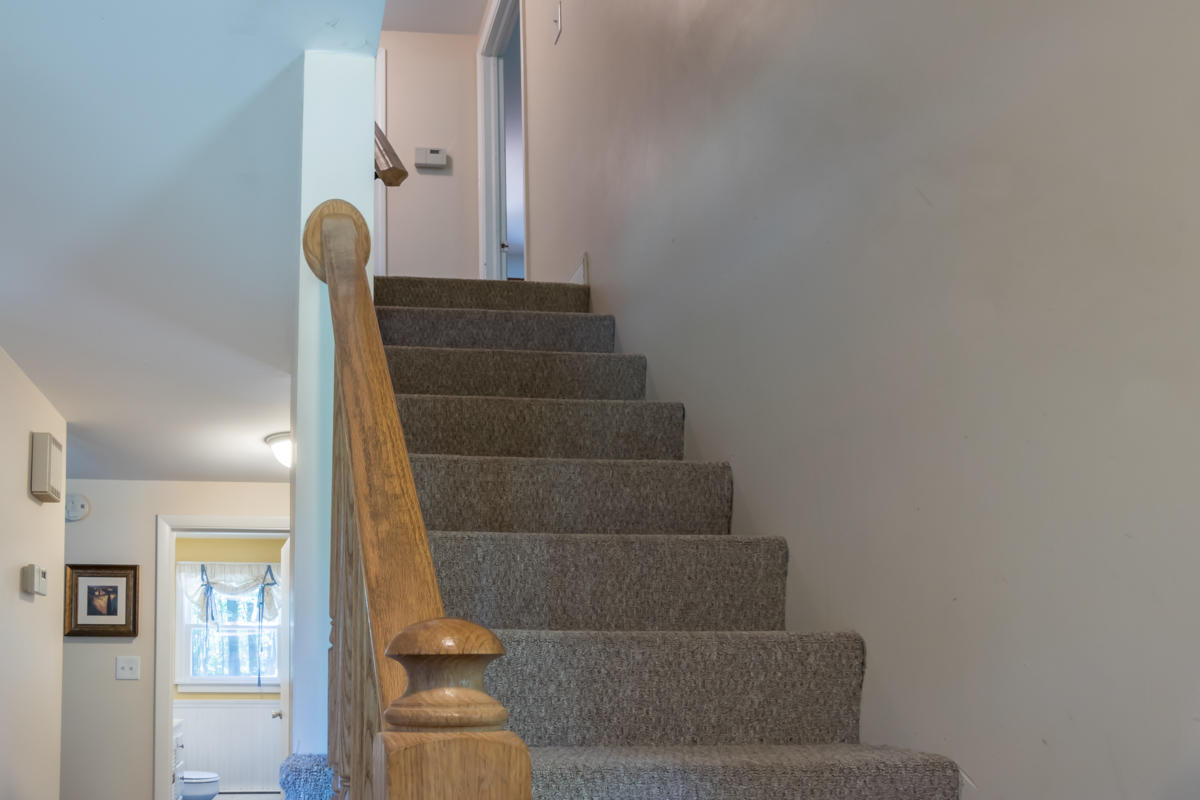 188 Bruce Hill Road Cumberland, ME 04021 - Photo 21 of 38 28-Stairwell