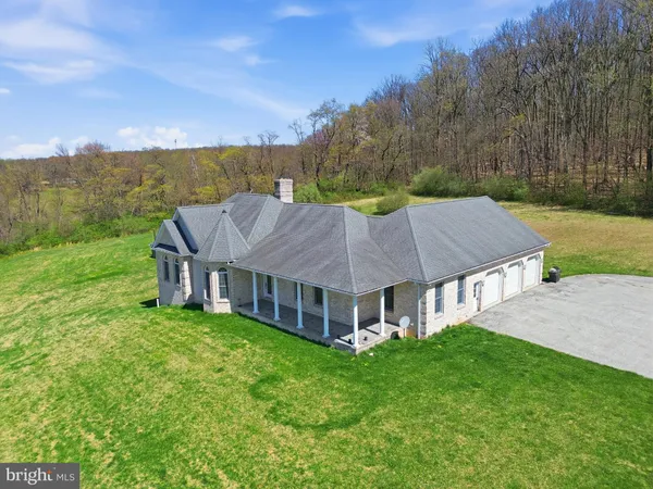 $1,000,000 | 5303 Stambaugh Road, Spring Grove, PA 17362
