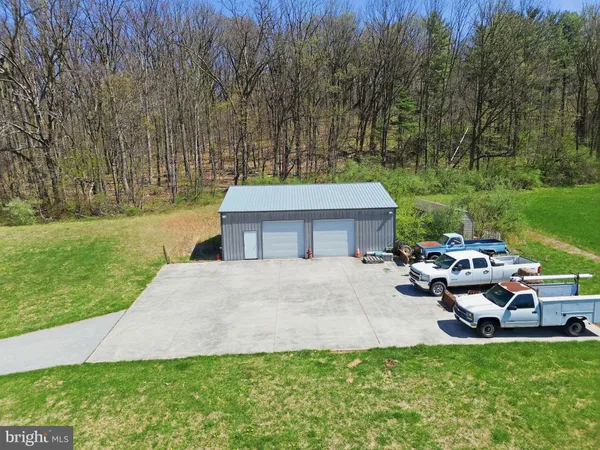 $1,000,000 | 5303 Stambaugh Road, Spring Grove, PA 17362