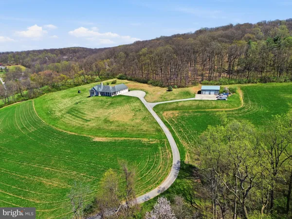 $1,000,000 | 5303 Stambaugh Road, Spring Grove, PA 17362