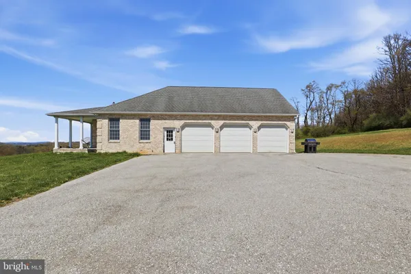 $1,000,000 | 5303 Stambaugh Road, Spring Grove, PA 17362