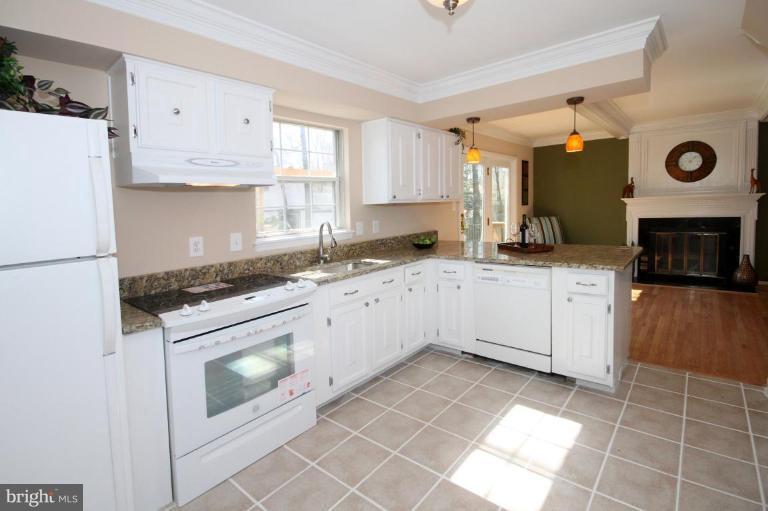 10191 Marshall Pond Road Burke, VA 22015 - Photo 8 of 27 Kitchen #2