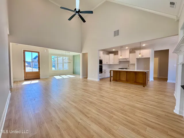 $509,900 | 4276 Brooke Drive, Nesbit, MS 38651