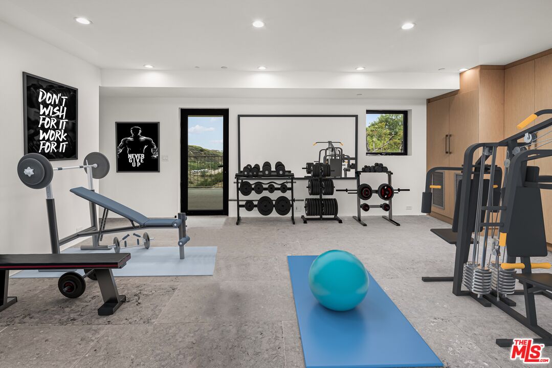 6242 Cavalleri Road Malibu, CA 90265 - Photo 12 of 20