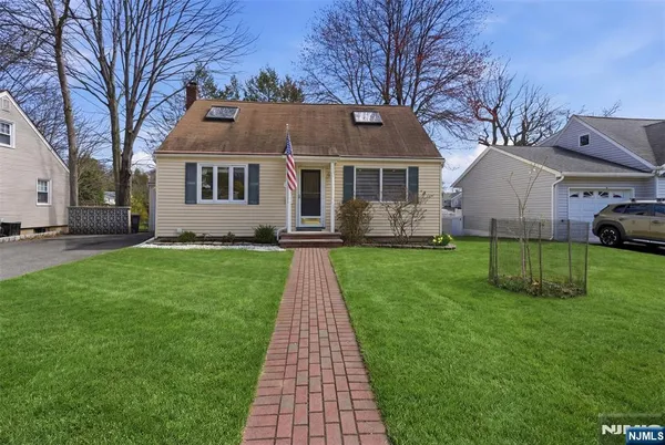 $4,900 | 216 Brookside Avenue, Cresskill, NJ 07626